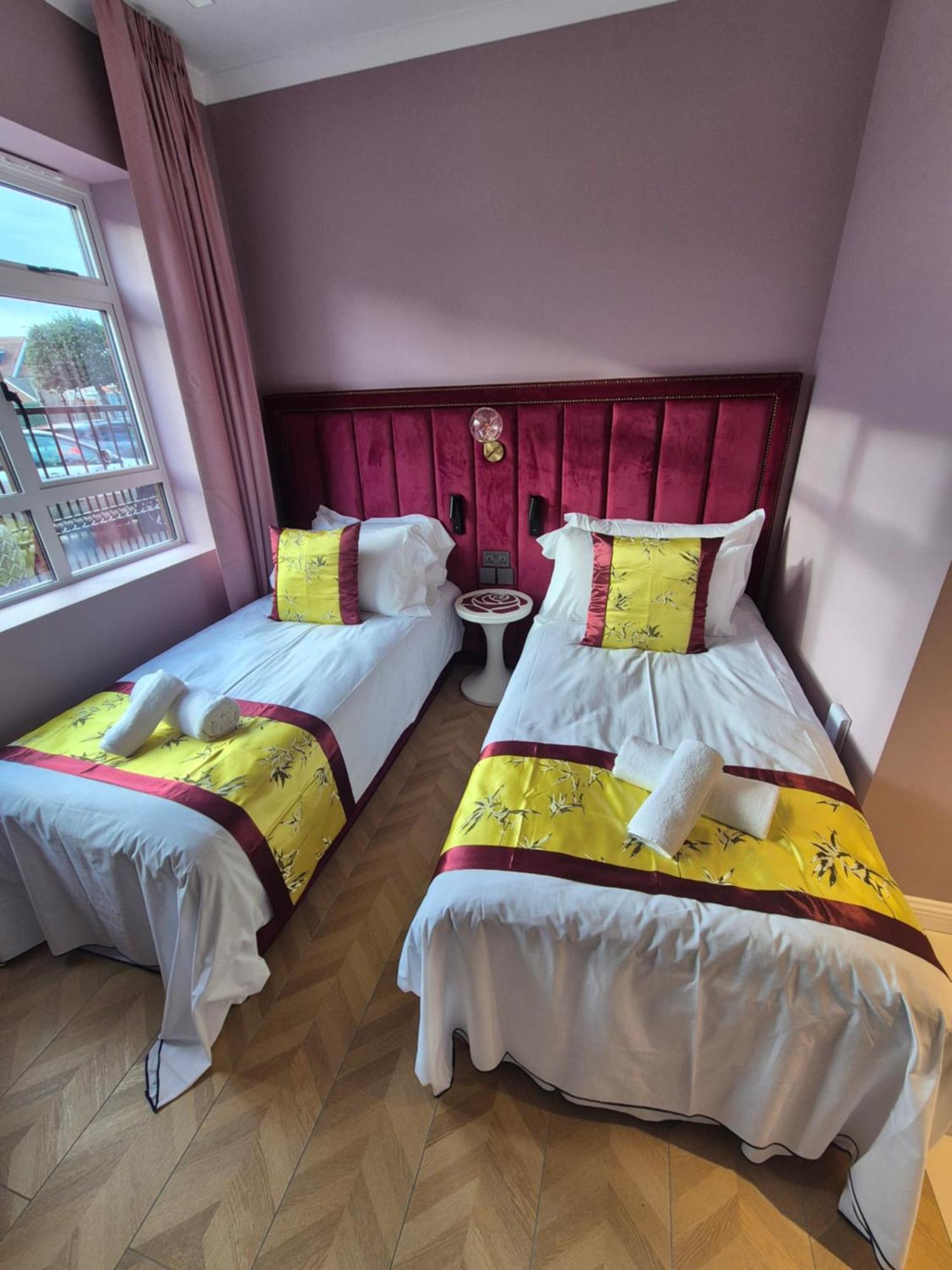 Rosemay Hotel Near London Heathrow Airport Гейс Екстер'єр фото